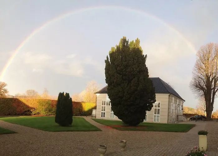 Sophienberg Slot Hotel 3*